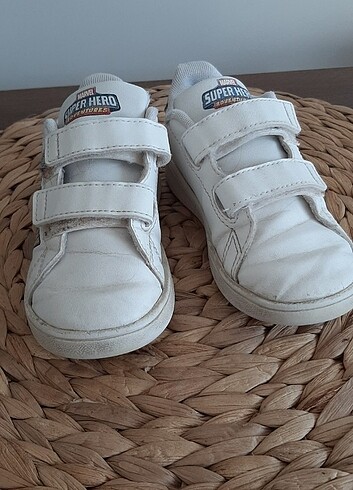 Adidas çocuk ayakkqbısı - Görsel 9