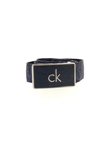 Calvin Klein Kemer %70 İndirimli.