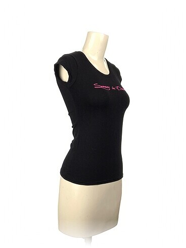 Vintage Love PreLoved T-shirt %70 İndirimli.