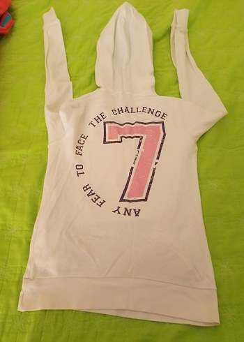 Beyaz Kapüşonlu Kadın Sweatshirt - Görsel 3