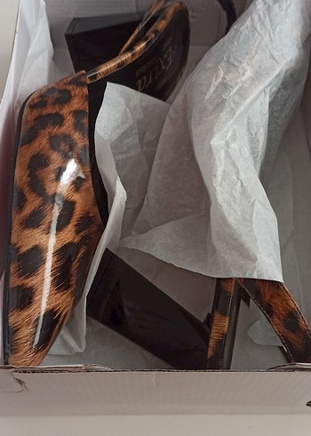 Diğer 44 numara leopar ayakkabı