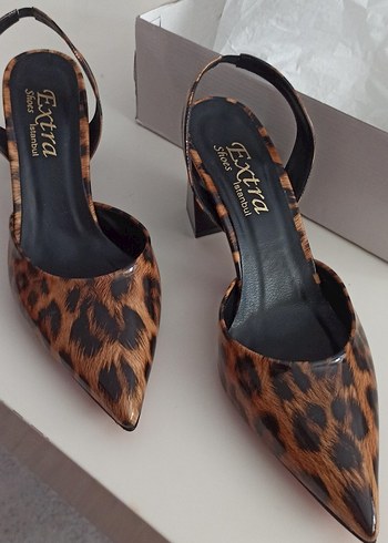44 numara leopar ayakkabı