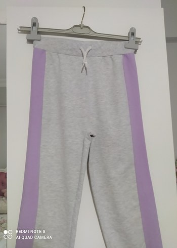 Gri Yanları Mor Şeritli Çocuk Eşofman - Görsel 3