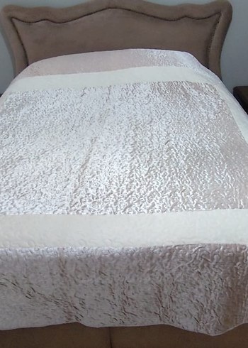 Bej Renkli kadife Düz Yatak Örtüsü - Görsel 5