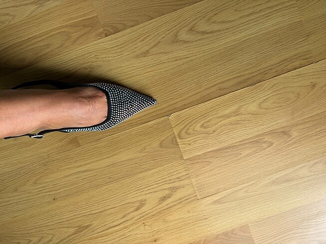 39 Beden Taşlı stiletto