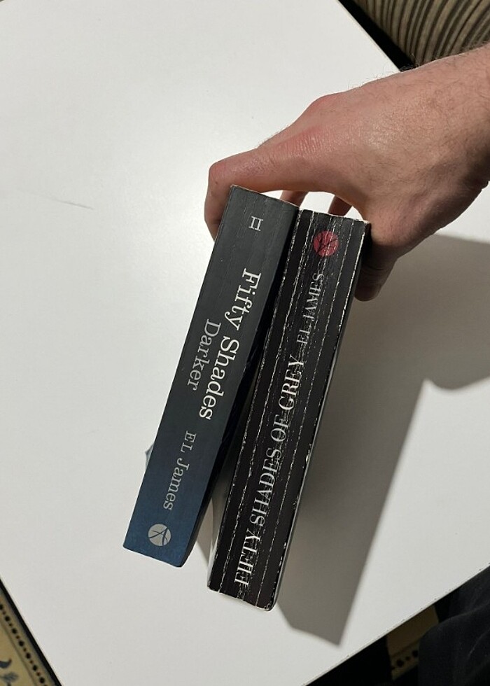 Grinin / karanlığın 50 tonu İngilizce  - Görsel 2