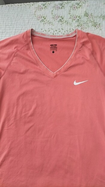 Nike Bayan tişört 