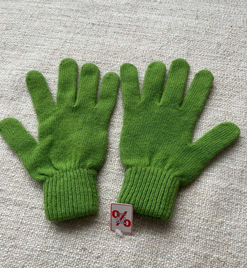 Yeşil Kalp Detaylı Yün Eldiven - Görsel 2