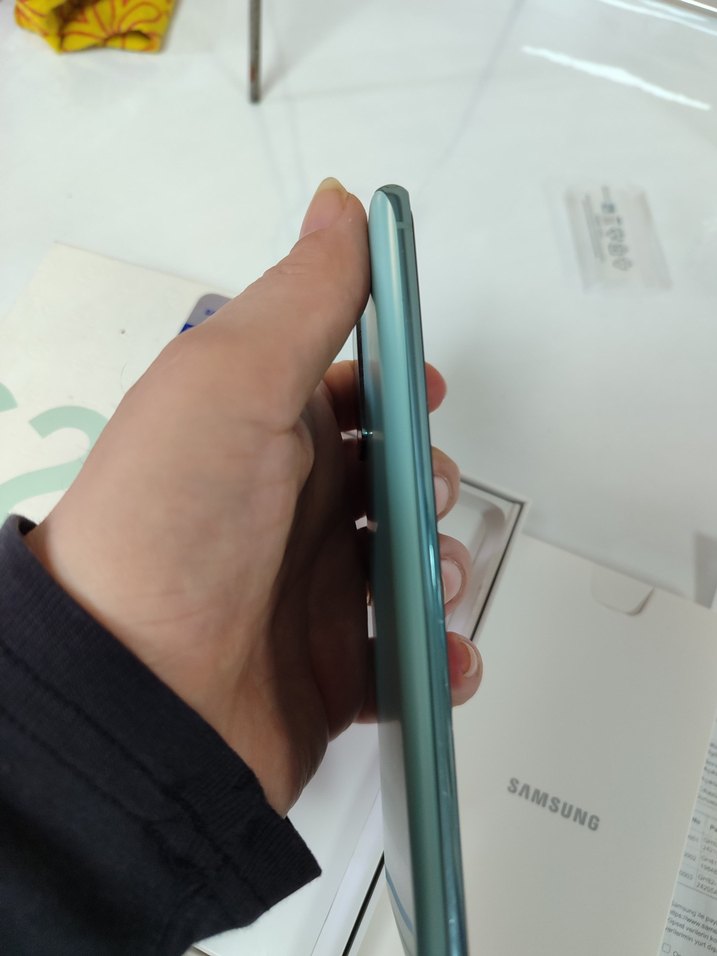 SAMSUNG S20FE 128/6+6 SIFIR KULAKLIK VE AKILLI SAAT - Görsel 4