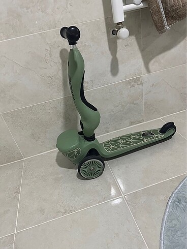 Diğer Scoot And Ride scooter