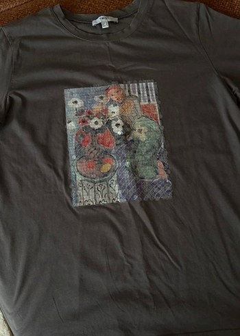 Pul detaylı tişört - Görsel 2