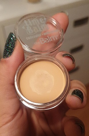 diğer Beden the balm concealer