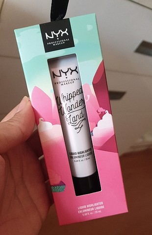 nyx likit aydınlatıcı 