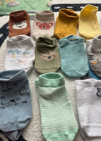 HelloBaby 17 adet Erkek Çocuk Çok Renkli Desensiz Çorap Seti