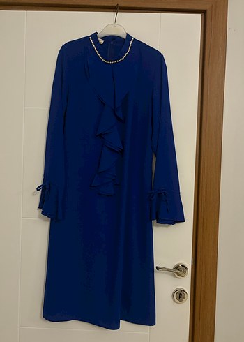 Mavi inci yakası ve kolları volanlı tunik - Görsel 2