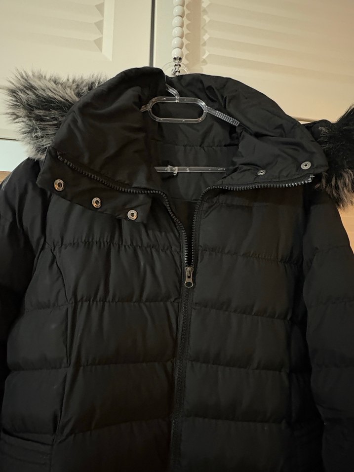 Kürk Detaylı Siyah Kadın Uzun Kışlık Mont - Görsel 5