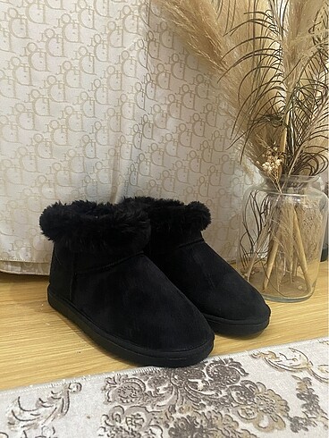Ugg bot