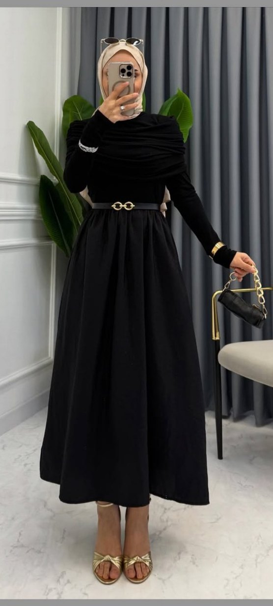 Uzun Kollu Siyah Büzgülü Elbise - Görsel 3