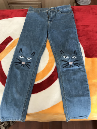 Kedi desenli pantalon