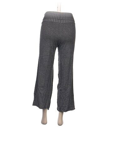 xs Beden Stradivarius Düz Kesim %70 İndirimli.
