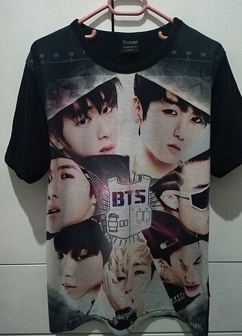 BTS baskılı T-shirt