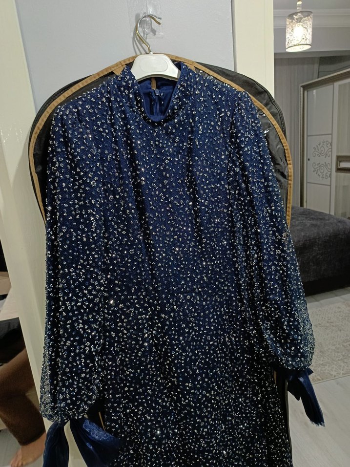 Püsküllü Lacivert Uzun Kadın Elbise - Görsel 3