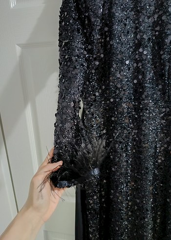 Uzun Siyah Gotik Kürklü Abiye Elbise - Görsel 4