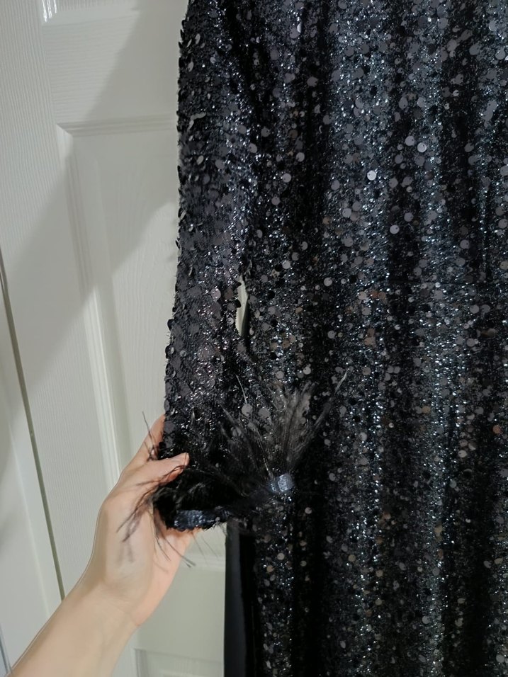 Uzun Siyah Gotik Kürklü Abiye Elbise - Görsel 4