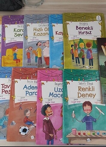 Kitap ve fırça seti 