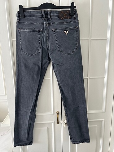 32 Beden LV jean pantolon