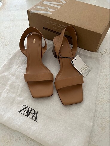 38 Beden camel Renk Zara sandalet