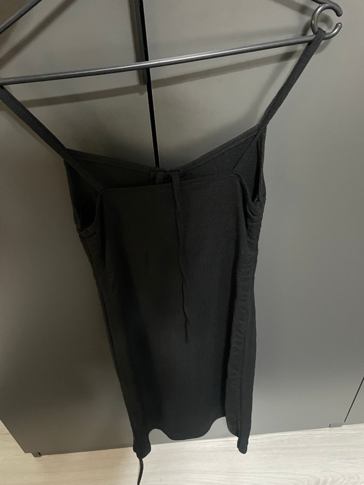 V Yaka Siyah Strappy Midi Elbise - Görsel 2