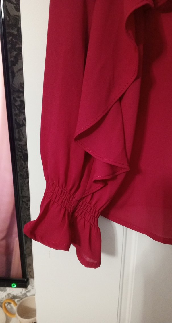 Fırfırlı V Yaka Kadın Bluz - Görsel 5