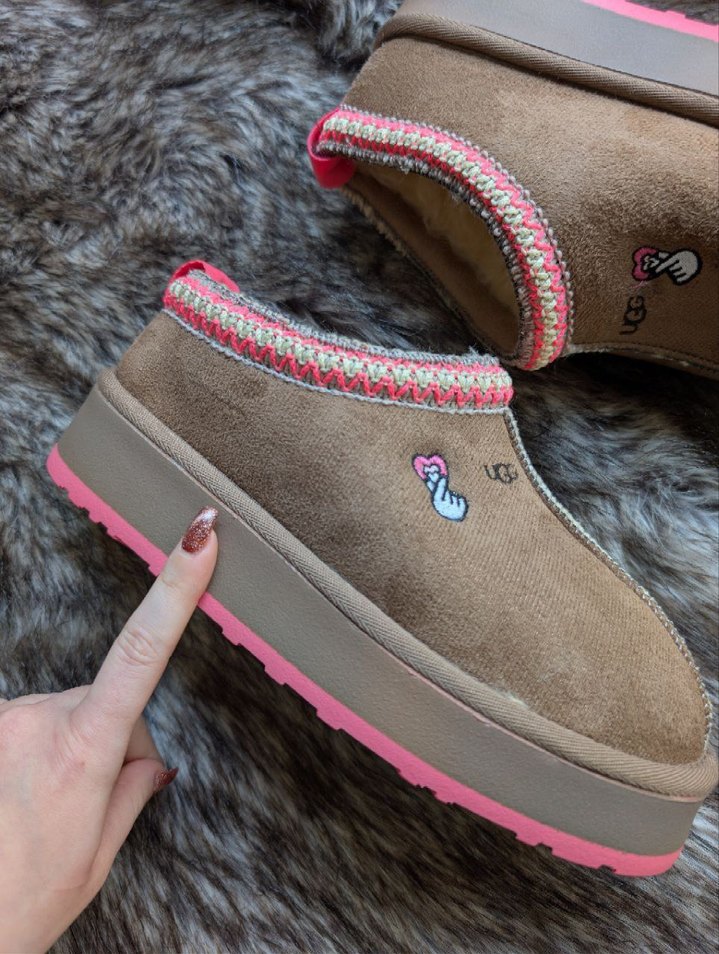 Kahverengi Süet Kürklü Kadın bot - Görsel 5