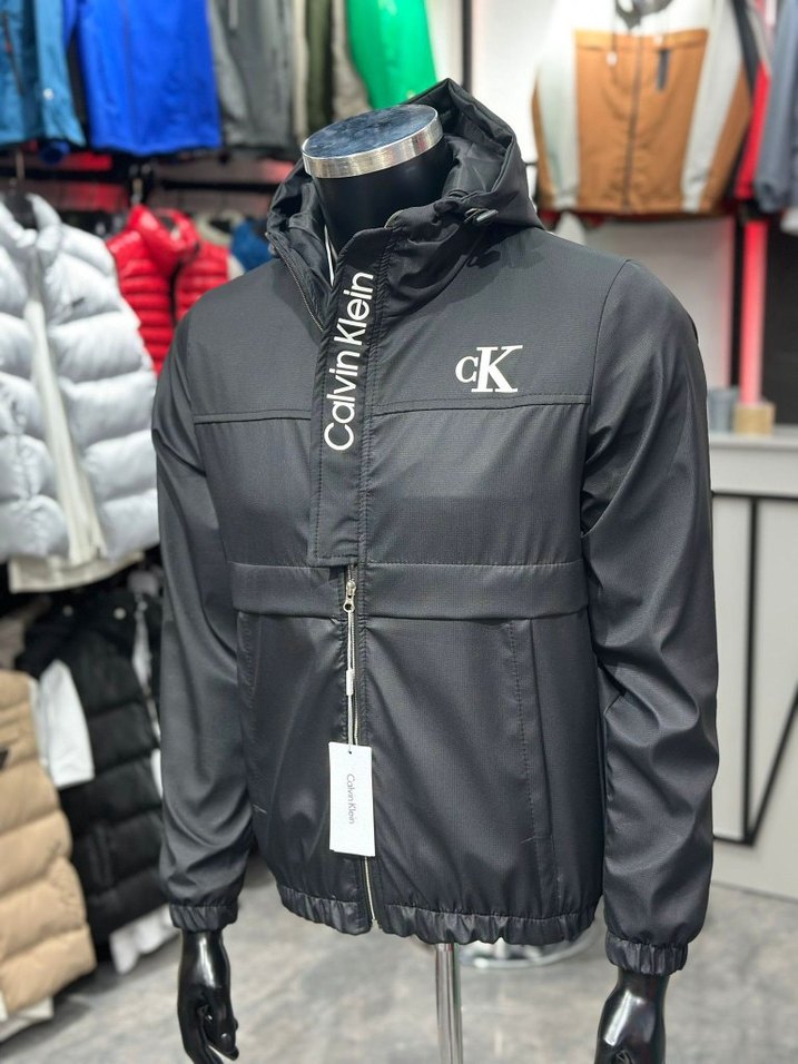 Calvin Klein Lacivert Kapüşonlu Şehir Ceketleri — görsel 2/2