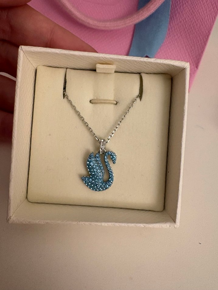 Swarovski mavi kuğulu  kolye - Görsel 2