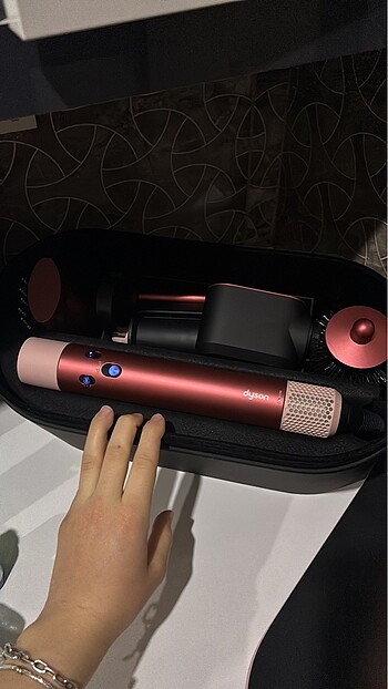 Dyson airwrap id