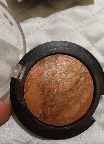 GOLDEN ROSE Terracotta Blush.On Allık