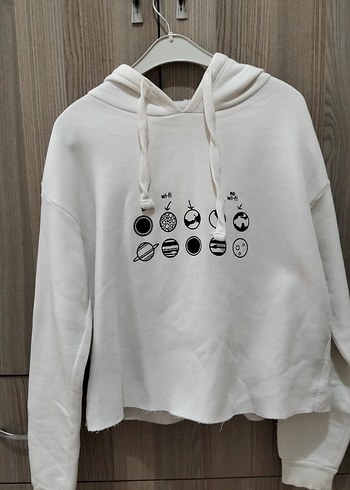 Koton Uzay Temali Ekru Kapusonlu Sweatshirt