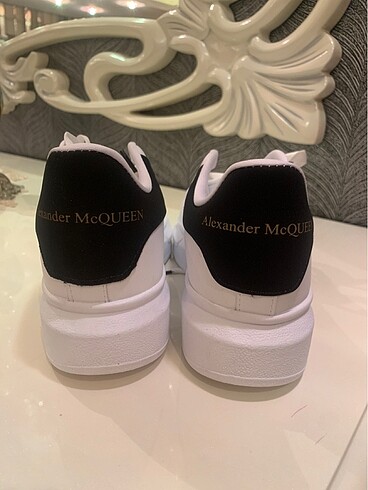 alexander mcqueen