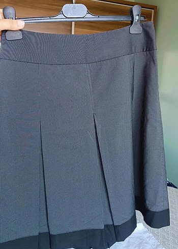Gri Pilili Midi Etek