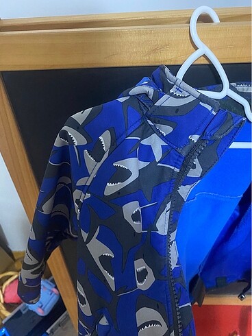 H&M Yağmurluk