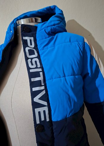 Renkli Desenli Mavi Erkek Çocuk Mont - Görsel 2