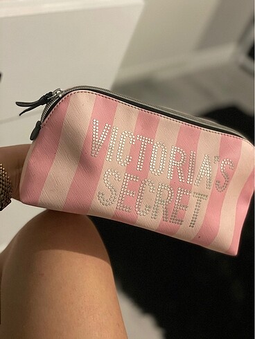 Victoria?s Secret Makyaj Çantası