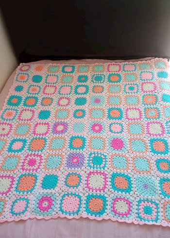 Renkli el örgüsü bebek battaniyesi - Görsel 5