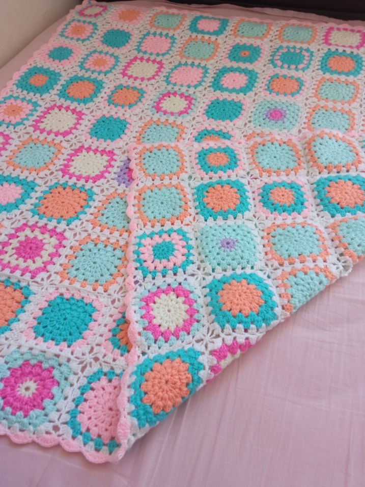 Renkli el örgüsü bebek battaniyesi - Görsel 2