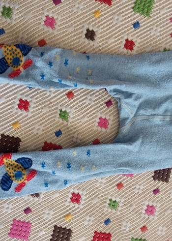 Çocuklar için renkli nakışlı çoraplar - Görsel 3