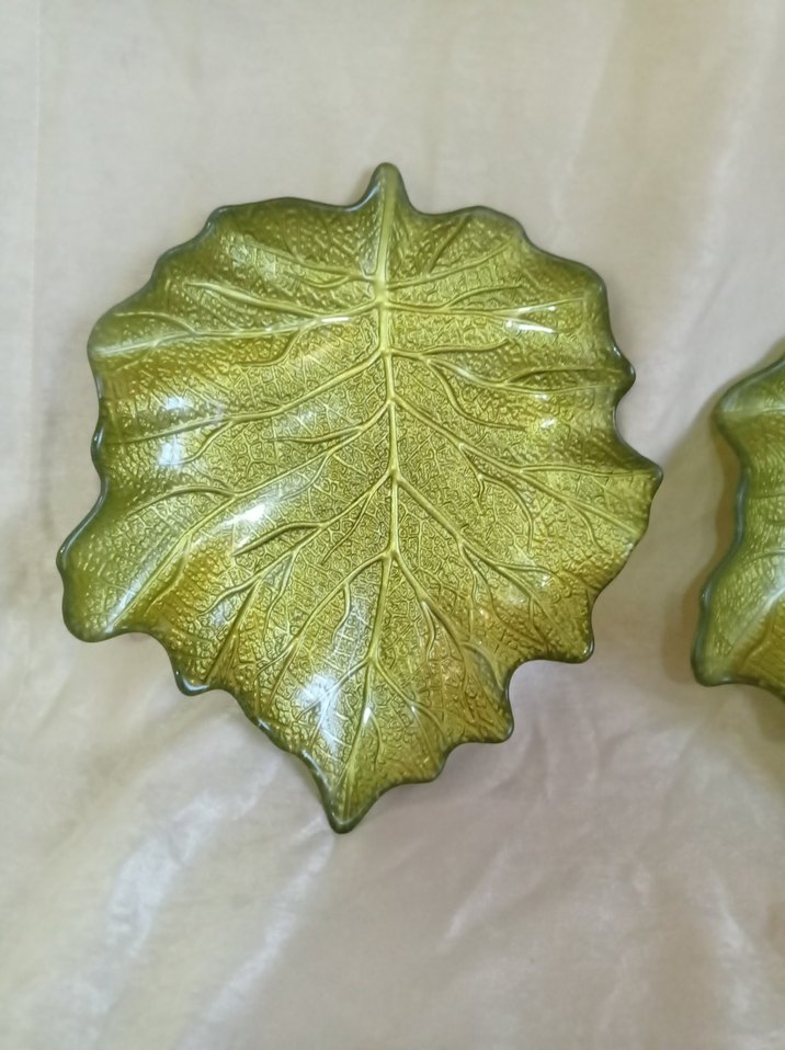 İşlemeli Parlak Yeşil Bohem Tabak Seti - Görsel 2