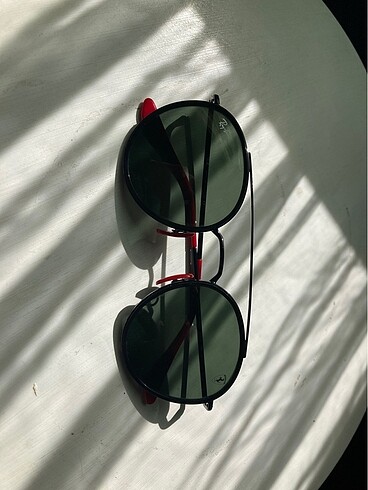 Ray-Ban Ferrari