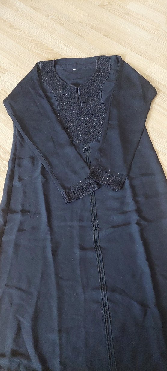 İnci İşlemeli Siyah Uzun Kadın Elbise - Görsel 2